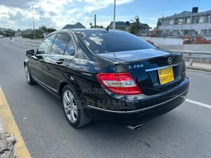 Mercedes-Benz C200 2010 Black