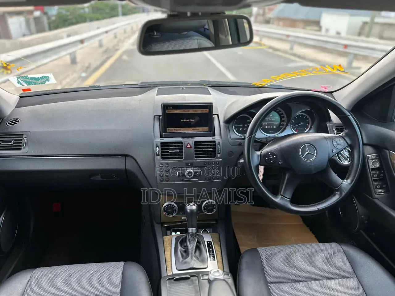 Mercedes-Benz C200 2010 Black