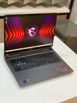 New Laptop MSI Vector 16 HX AI A2XWIG 32GB Intel Core Ultra 9 SSD 1T