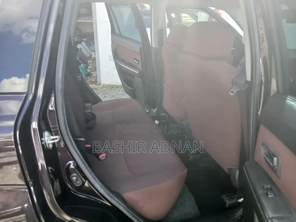 Mazda Verisa 2010 Maroon