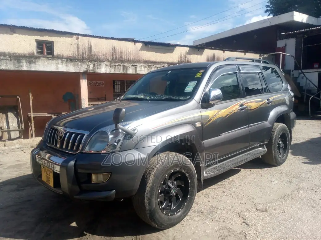 Toyota Land Cruiser Prado 2007 Gray