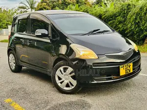 Toyota Ractis 2005 Black