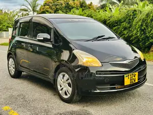 Toyota Ractis 2005 Black