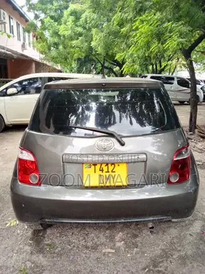 Toyota IST 2004 Gray