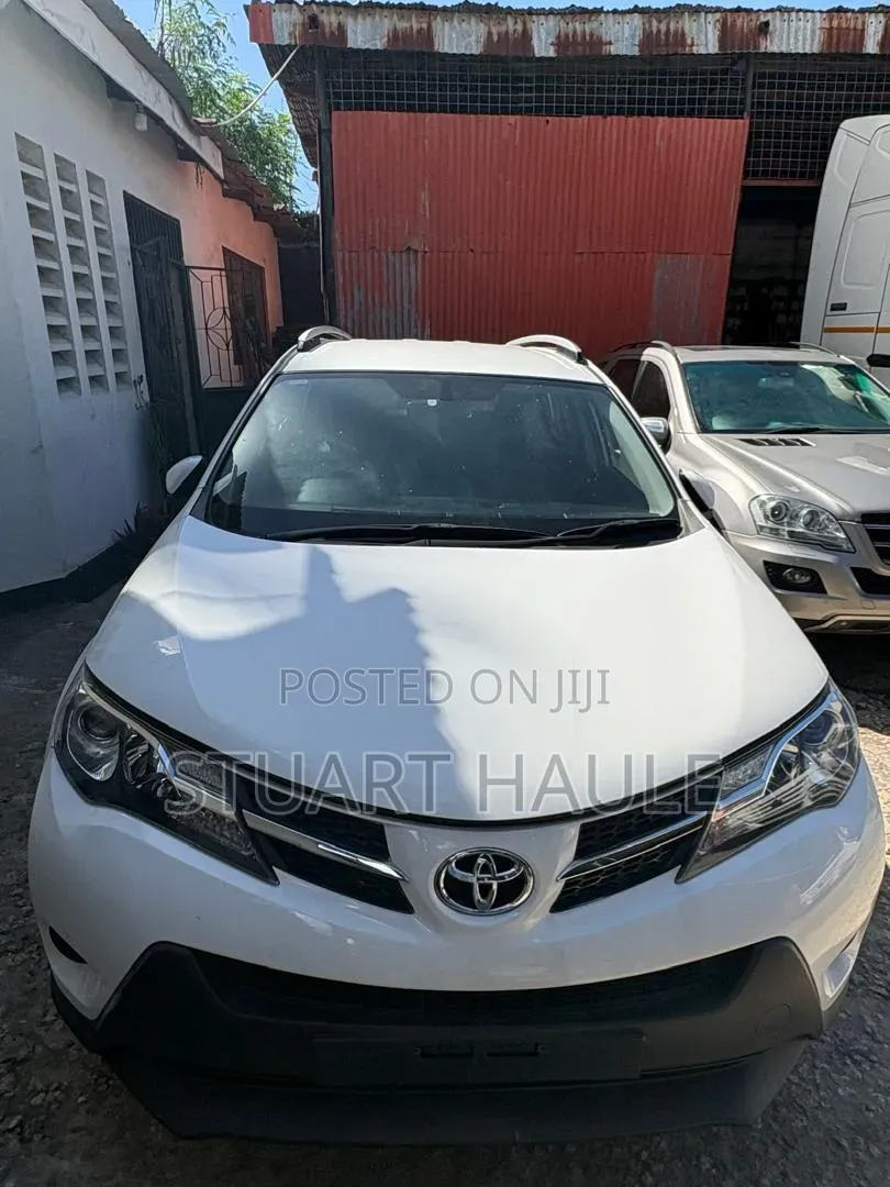 Toyota RAV4 2018 White