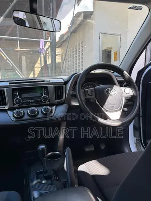 Toyota RAV4 2018 White