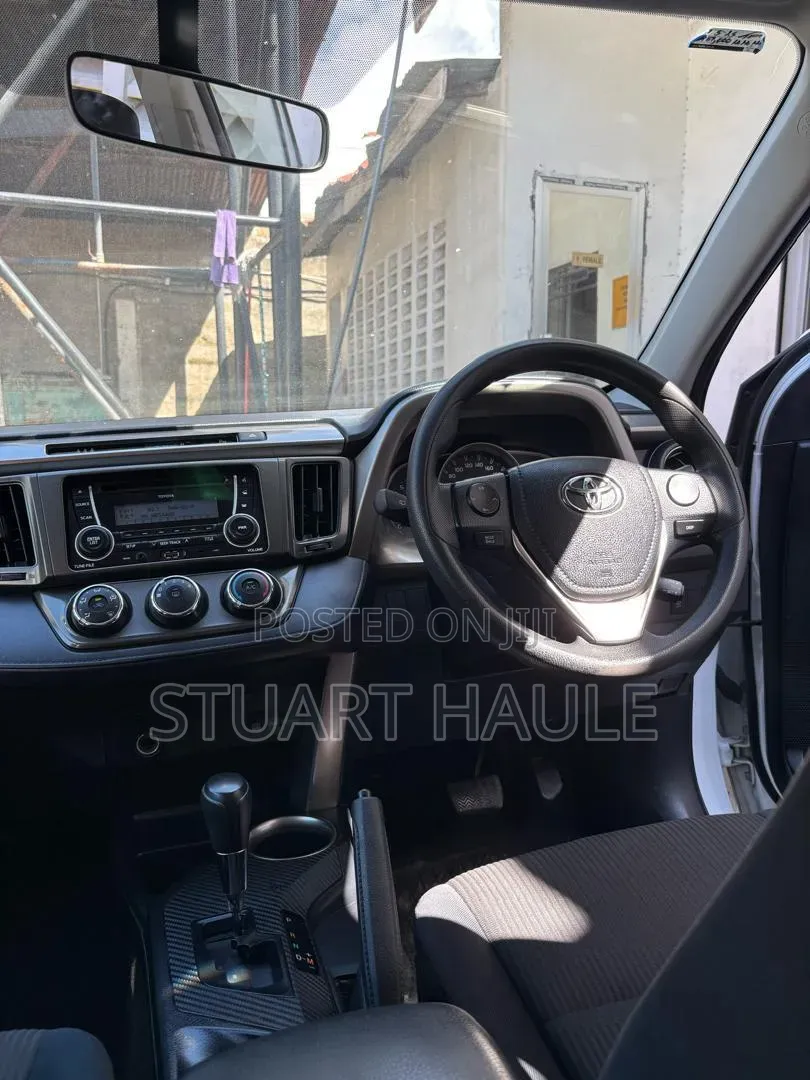 Toyota RAV4 2018 White