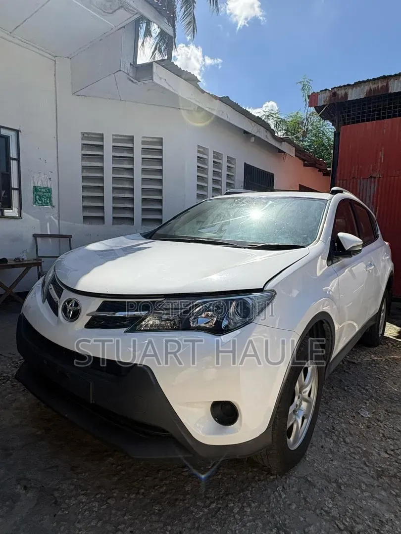 Toyota RAV4 2018 White