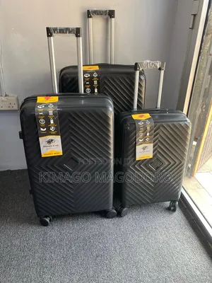 Seti Kamili Ya Safari Mabegi Matatu Kwa 210,000.