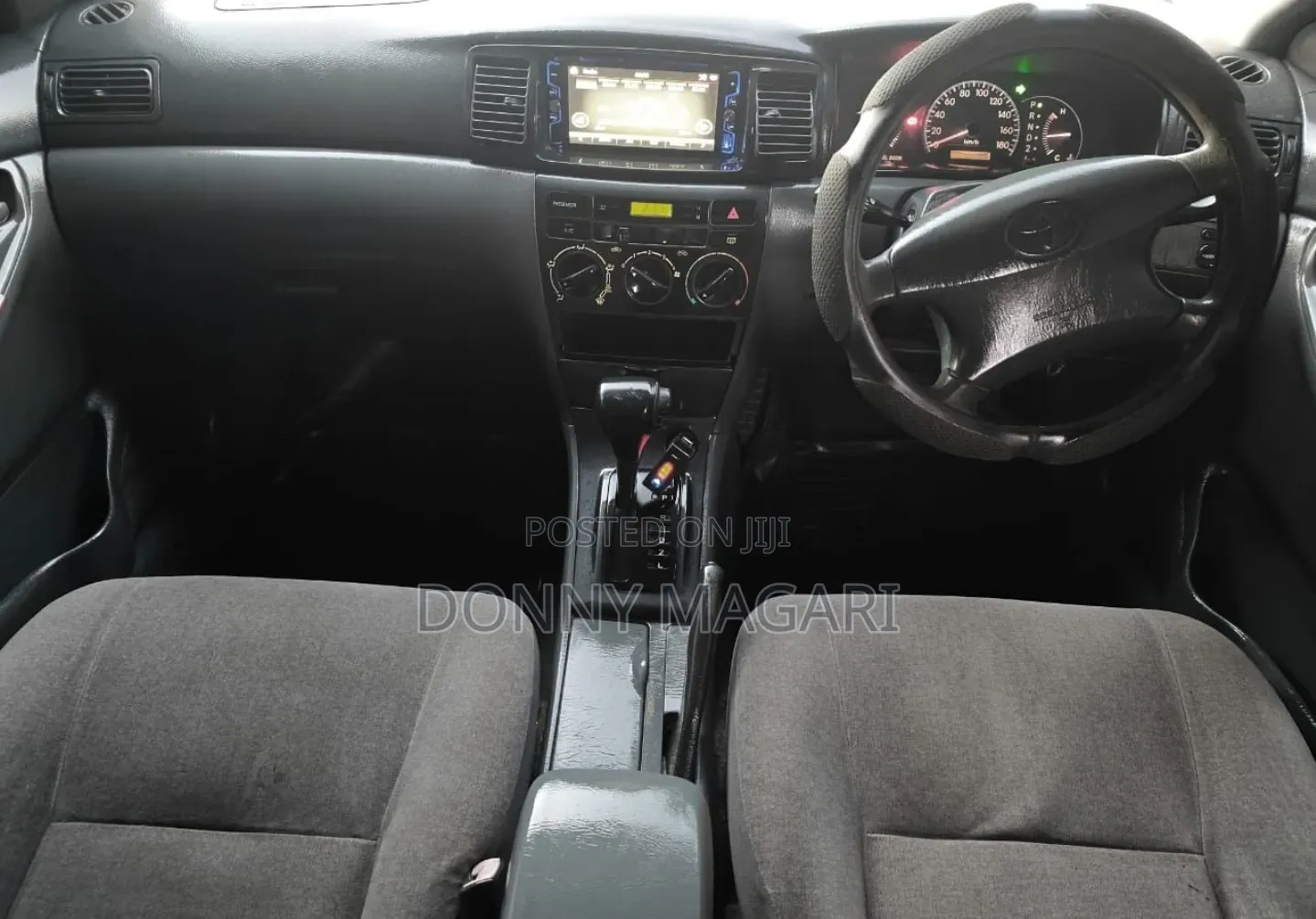 Toyota Corolla 2000 Silver