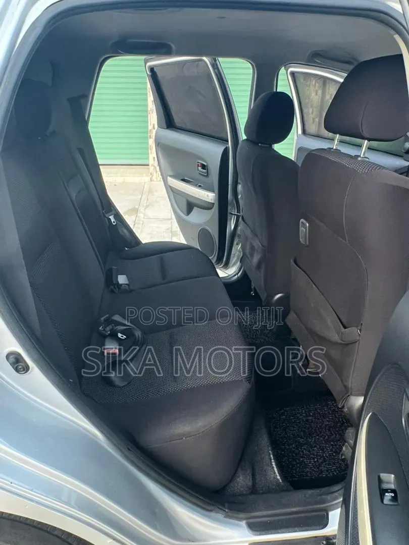 Toyota IST 2002 Silver