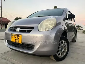 Toyota Passo 2011 Gray