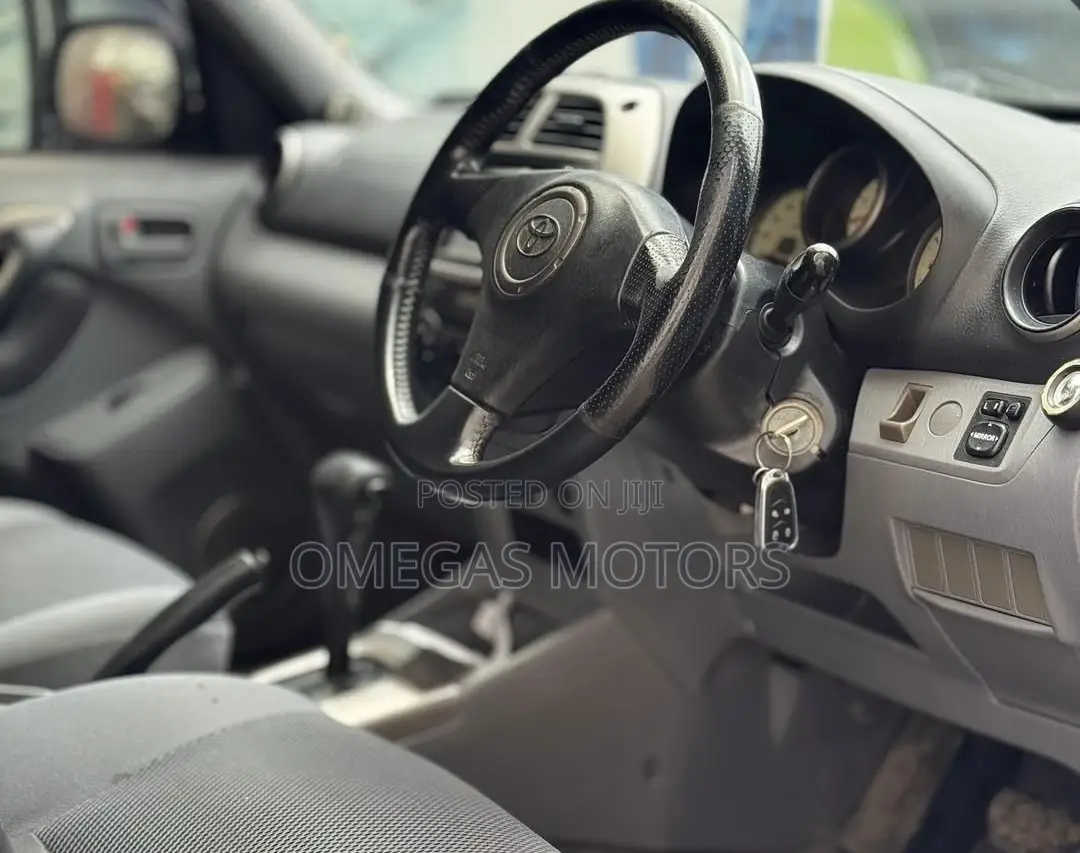 Toyota RAV4 Automatic 2003 Black