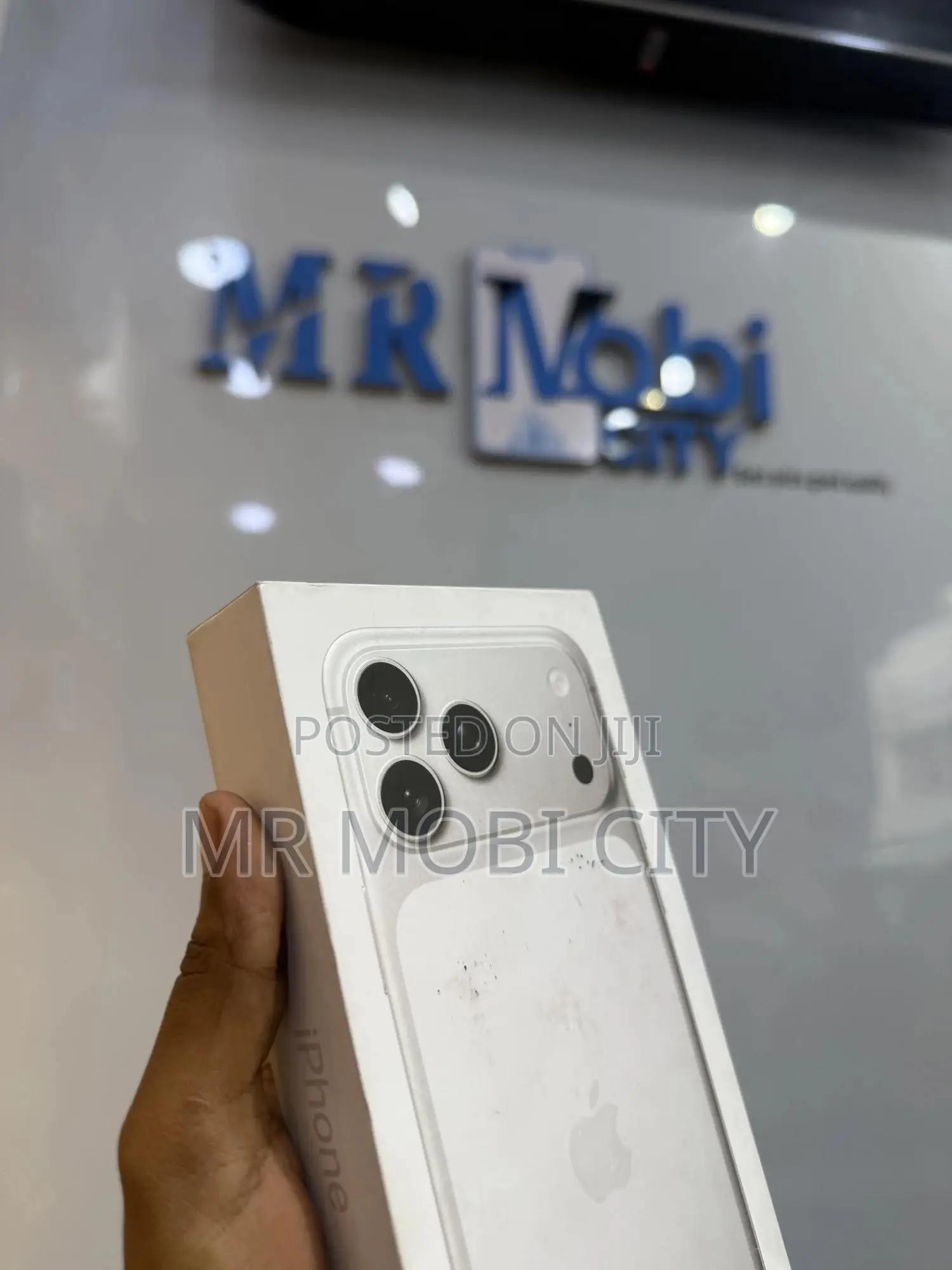 New Apple iPhone 17 Pro Max 1 TB Silver