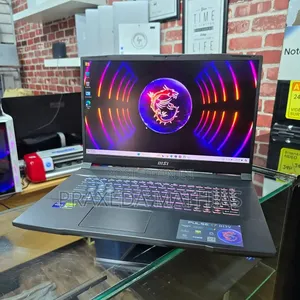 Laptop MSI Pulse GL76 16GB Intel Core i9 SSD 1T