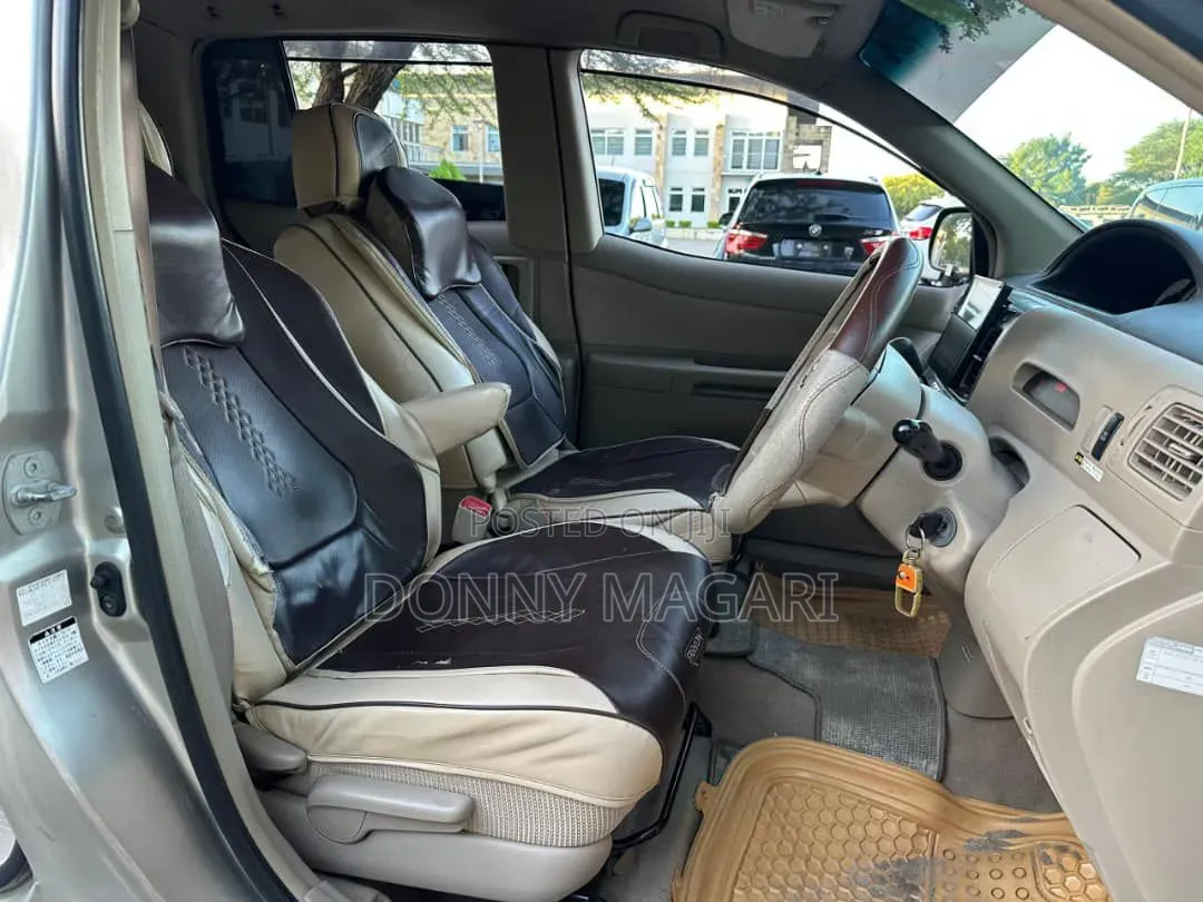Toyota Raum 1.5 AWD 2003 Silver
