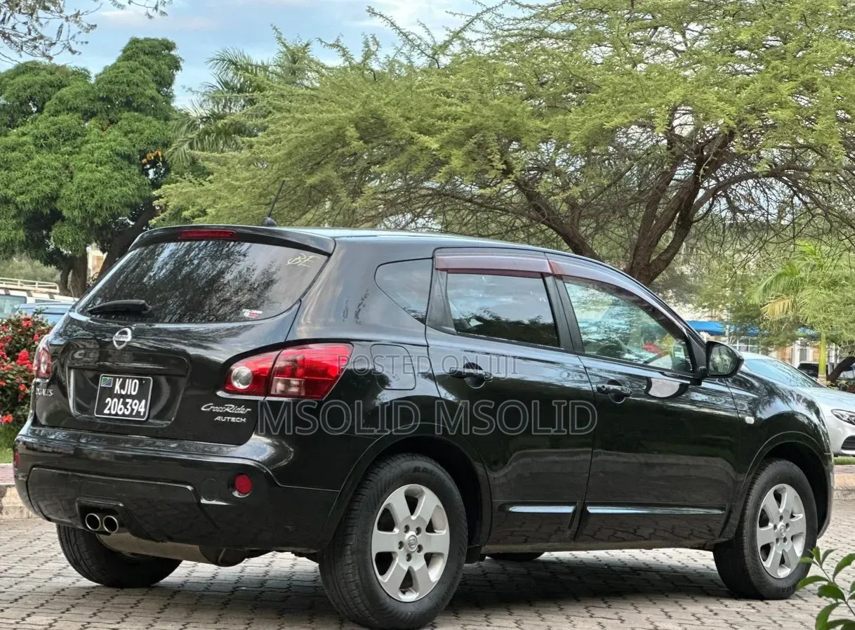 Nissan Dualis 2010 Black