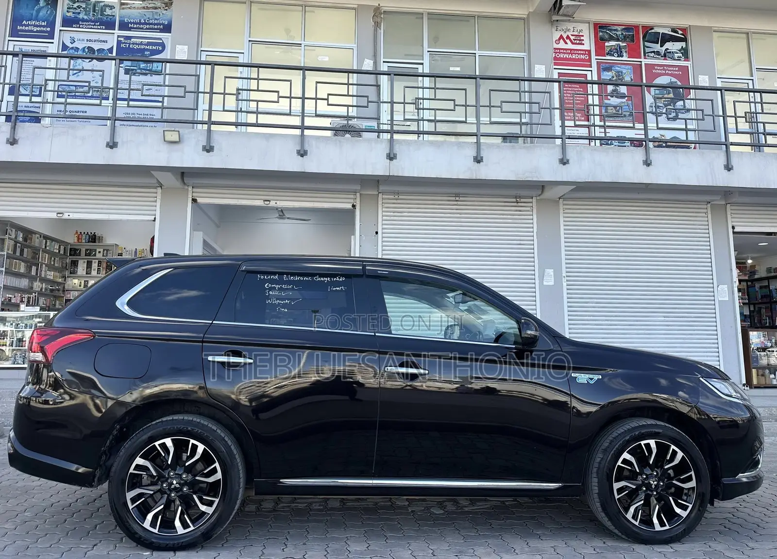 Mitsubishi Outlander 2015 Black