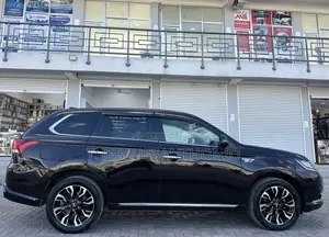 Mitsubishi Outlander 2015 Black