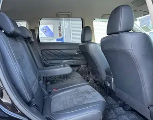 Mitsubishi Outlander 2015 Black