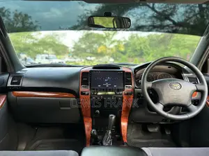 Toyota Land Cruiser Prado 2006 Black