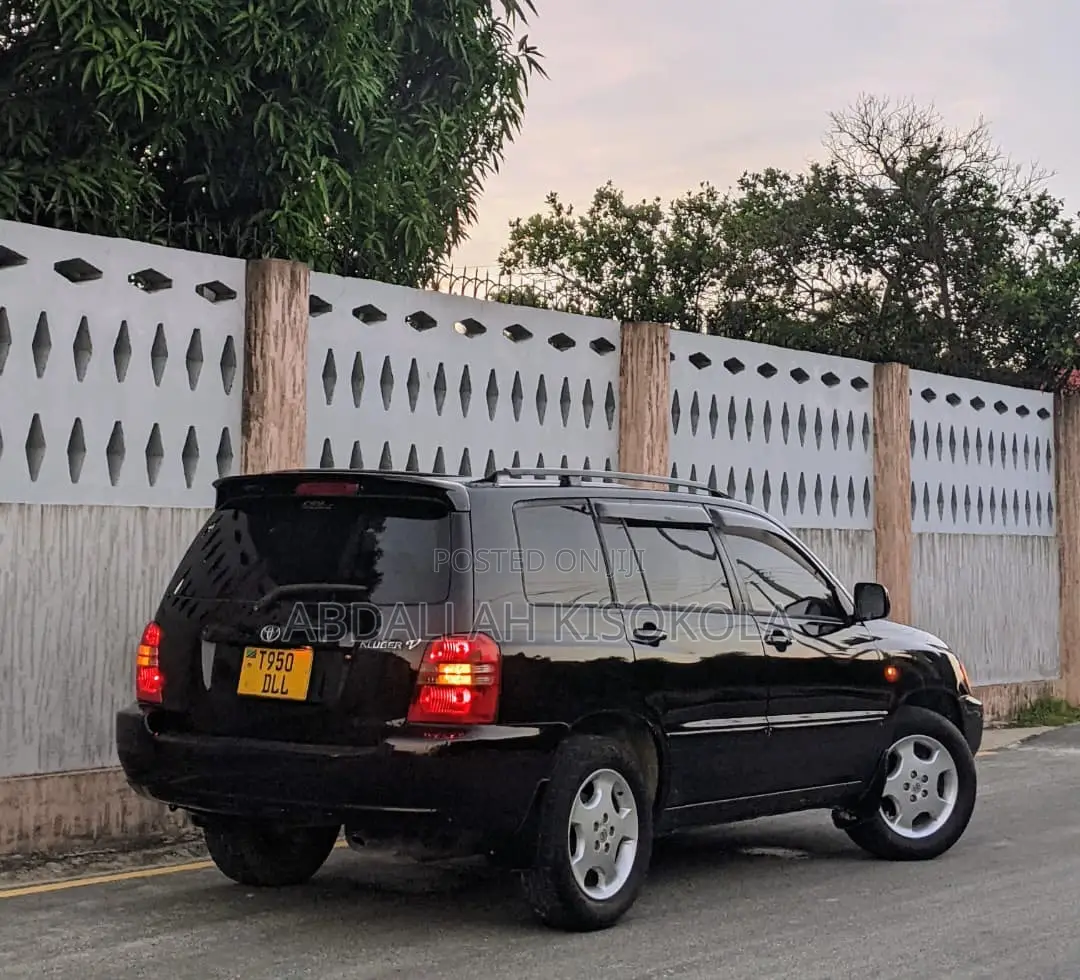 Toyota Kluger 2001 Black