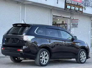 Mitsubishi Outlander 2013 Black