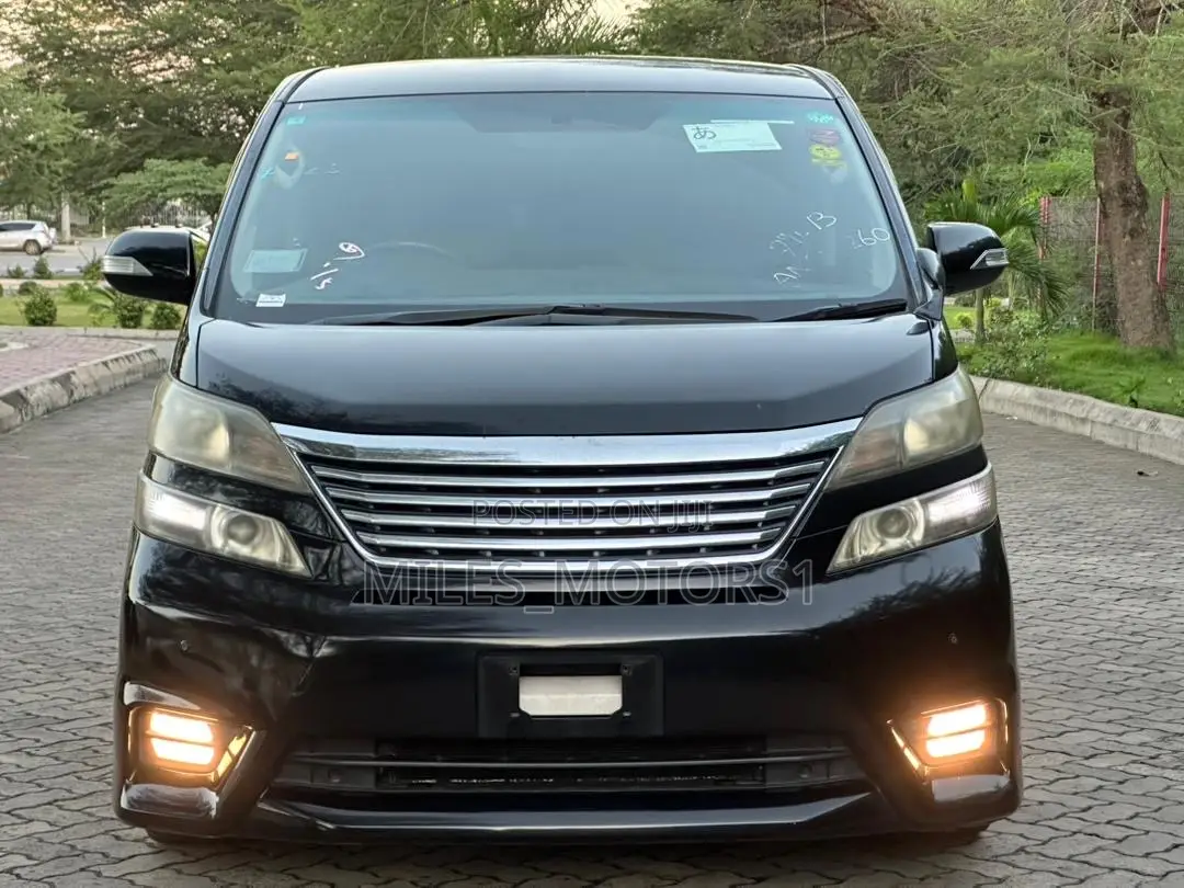 Toyota Vellfire 2010 Black