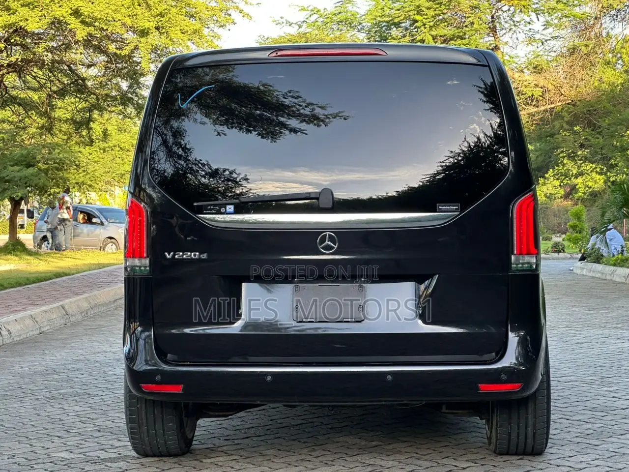 Mercedes-Benz V-Class 2016 Black