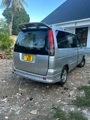 Toyota Noah 2002 Silver