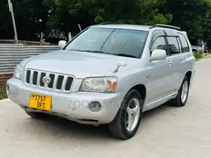 Toyota Kluger 2005 Silver