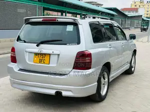 Toyota Kluger 2005 Silver