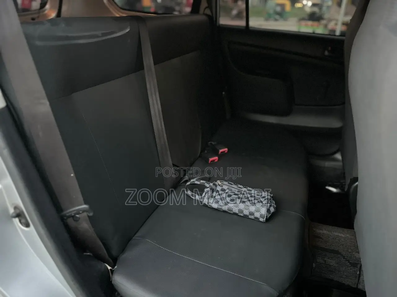 Toyota Kluger 2005 Silver