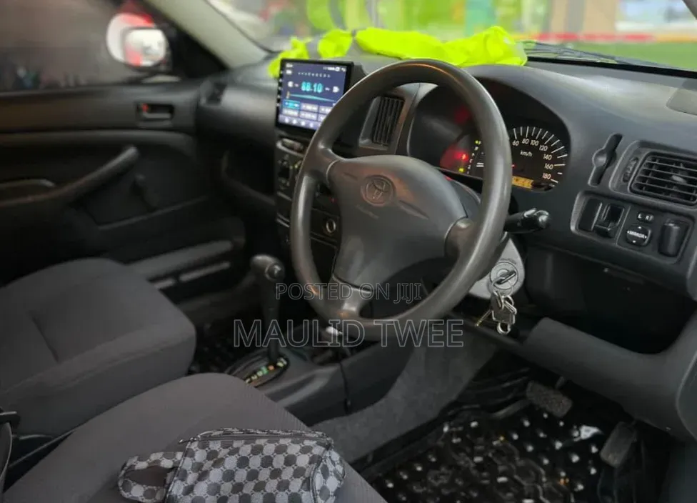 Toyota Probox 2004 Silver