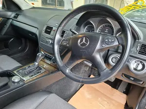 Mercedes-Benz C-Class 2010 Black