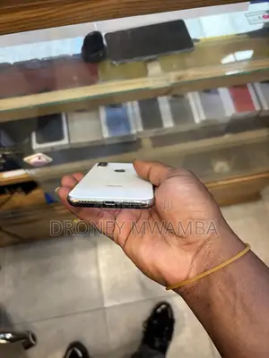Apple iPhone X 64 GB White