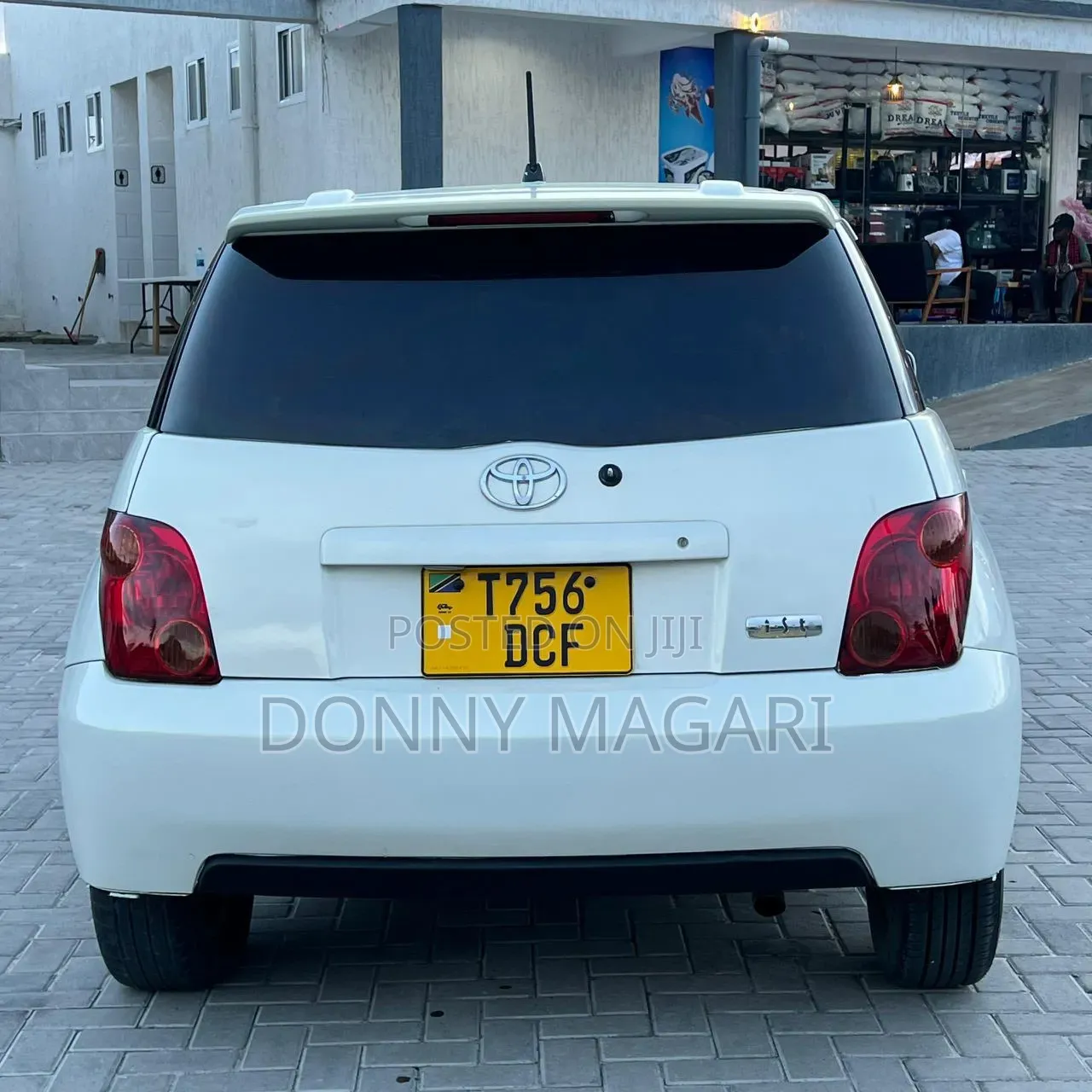 Toyota IST 2002 White
