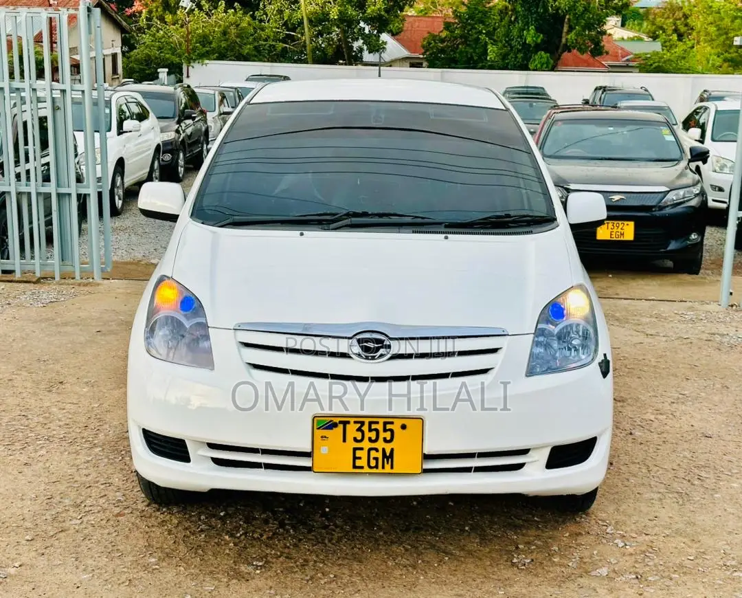 Toyota Corolla Spacio 2005 White