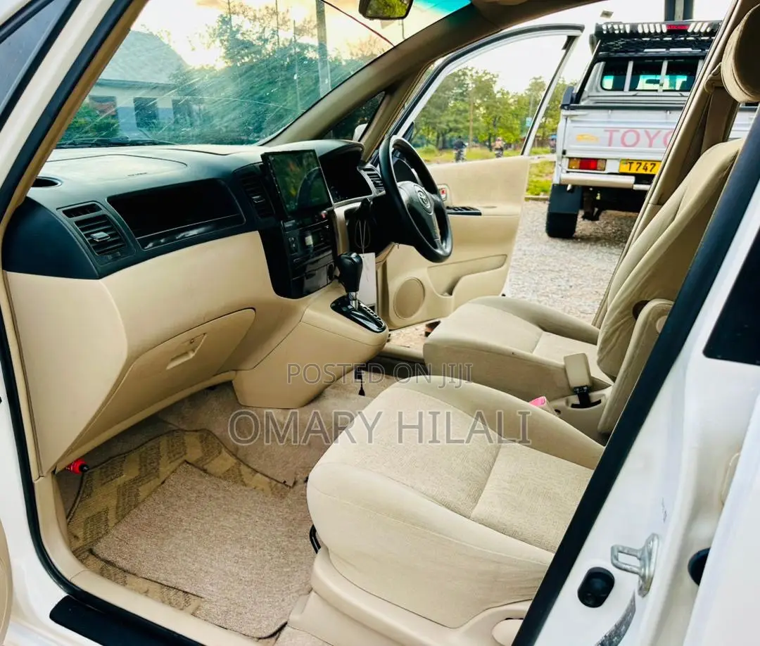 Toyota Corolla Spacio 2005 White