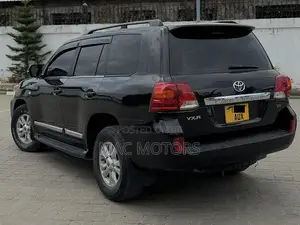 Toyota Land Cruiser 2008 Black