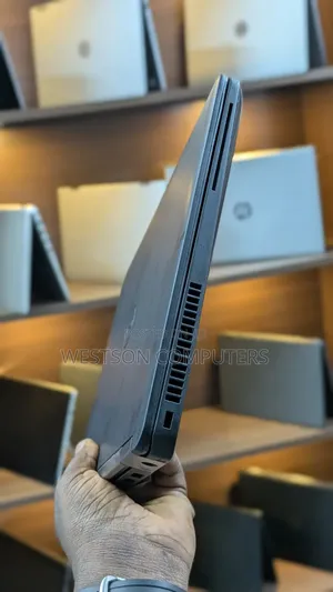 Laptop Dell Latitude E7270 8GB Intel Core i5 SSD 256GB