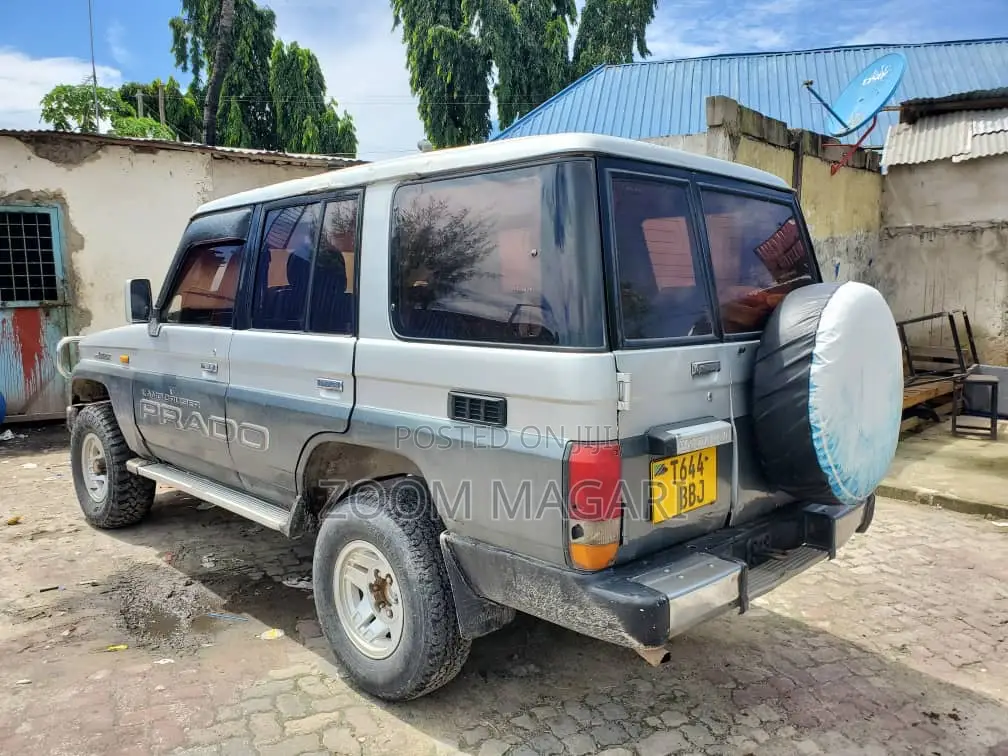 Toyota Land Cruiser Prado 1995 Gray