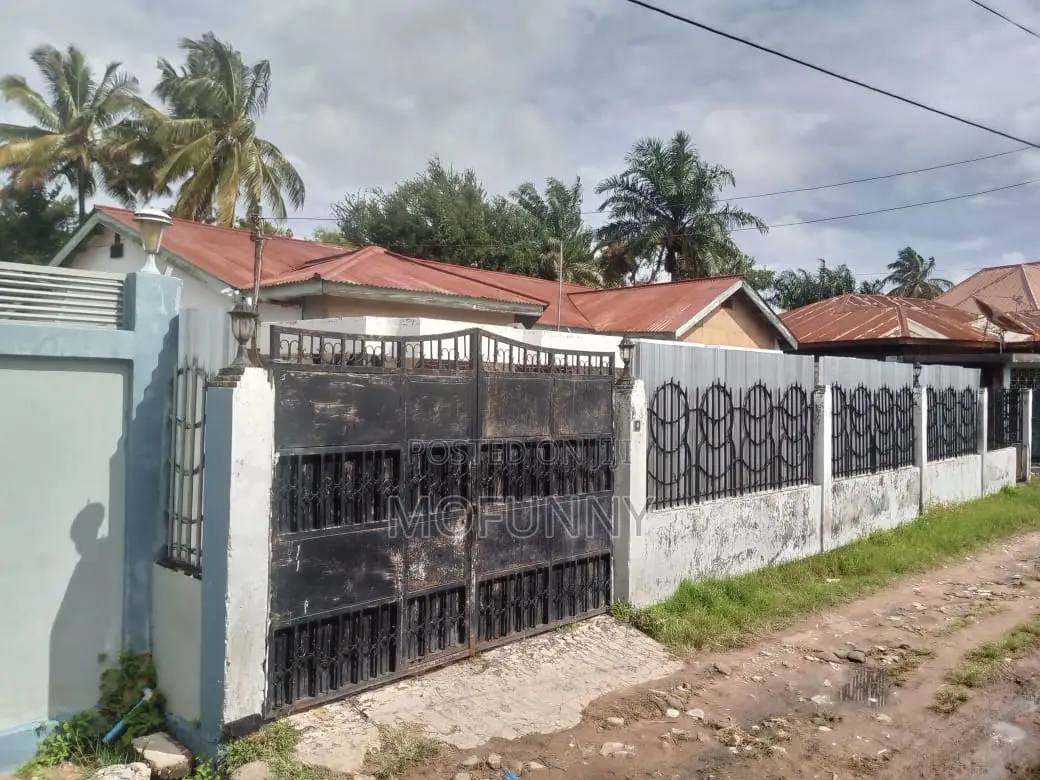 4bdrm House in Kirumba for sale