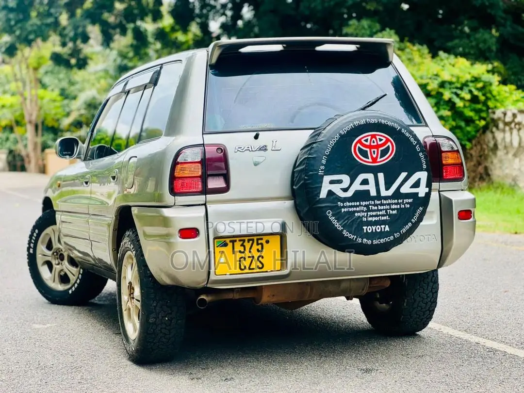 Toyota RAV4 Automatic 2000 Silver