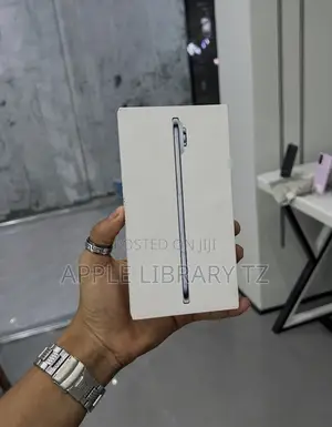 New Apple iPhone 17 256 GB Blue