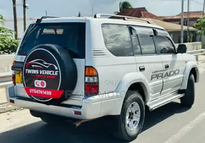 Toyota Land Cruiser Prado 2002 White