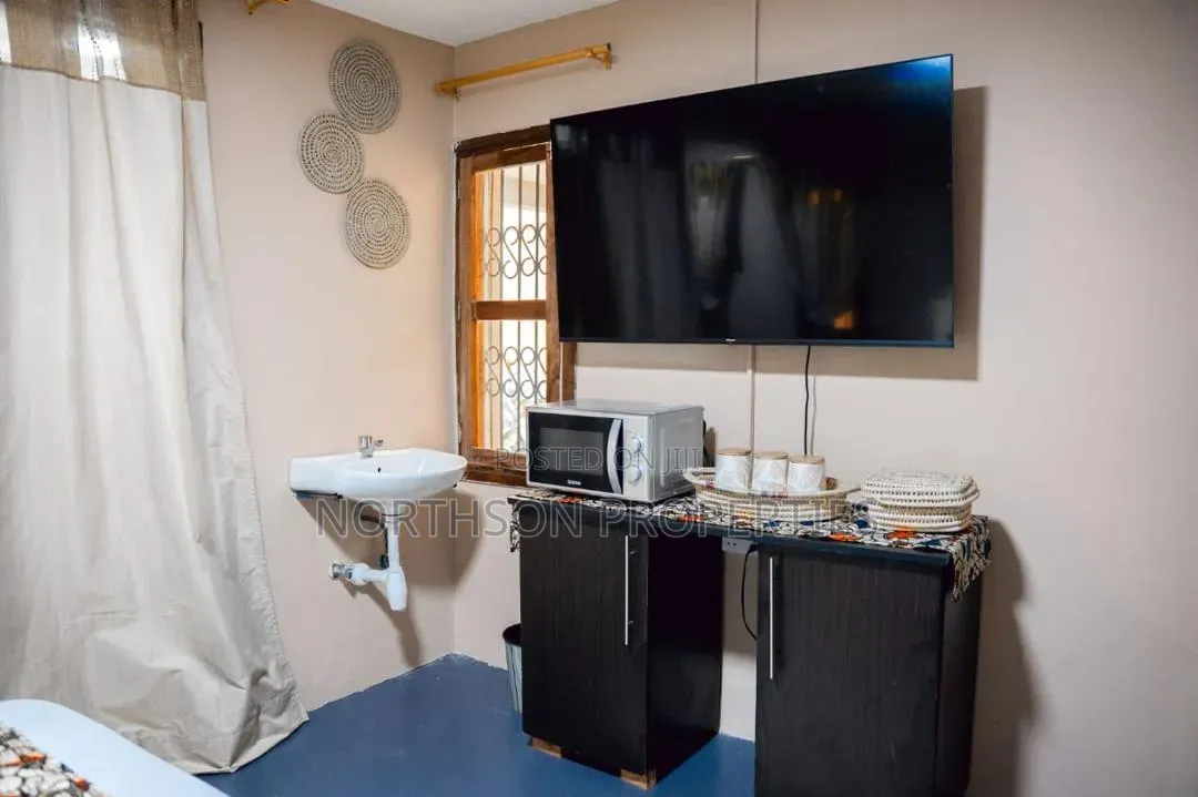 Furnished Studio Apartment in Masaki for rent