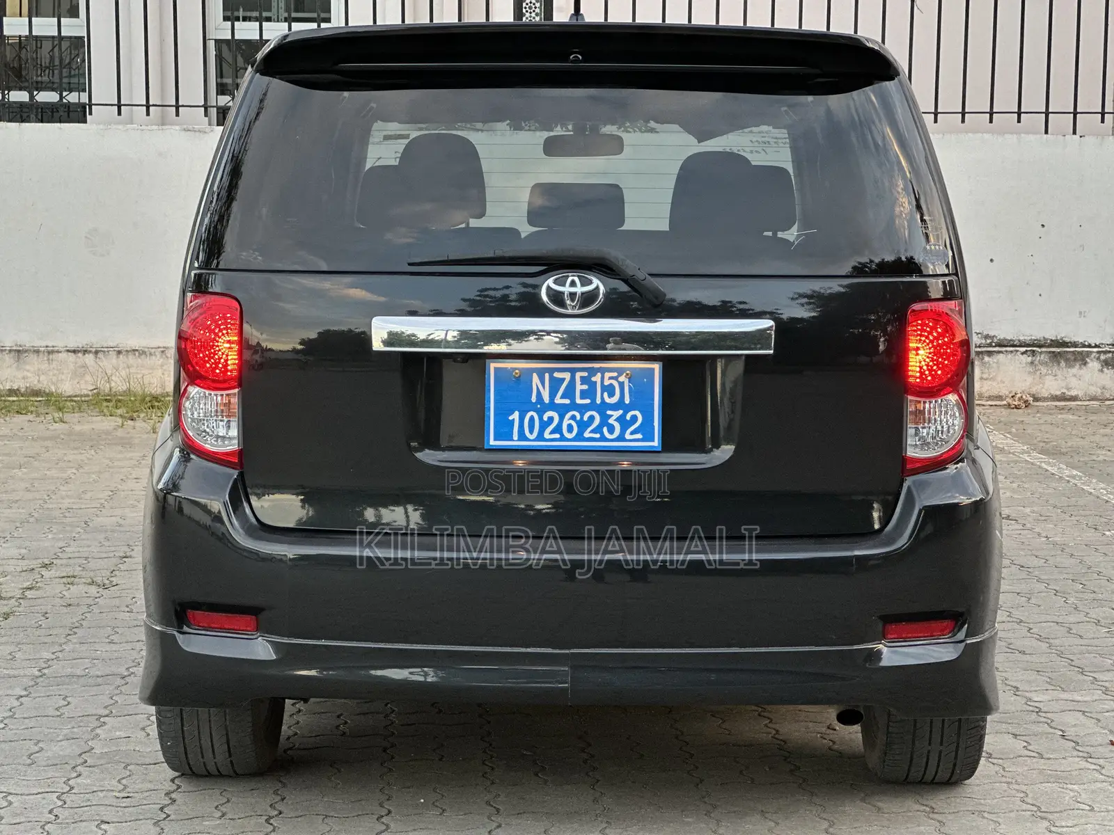 Toyota Corolla Rumion 2009 Black