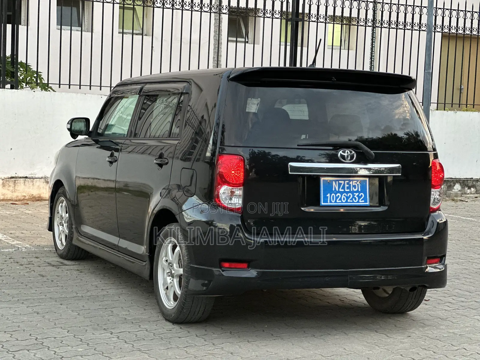 Toyota Corolla Rumion 2009 Black