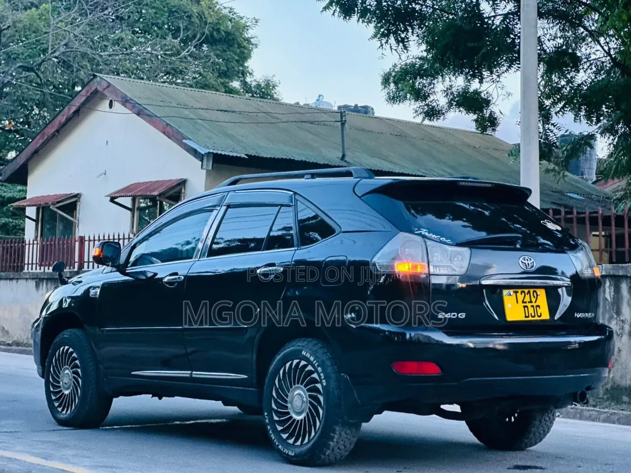 Toyota Harrier 2.4 2005 Black